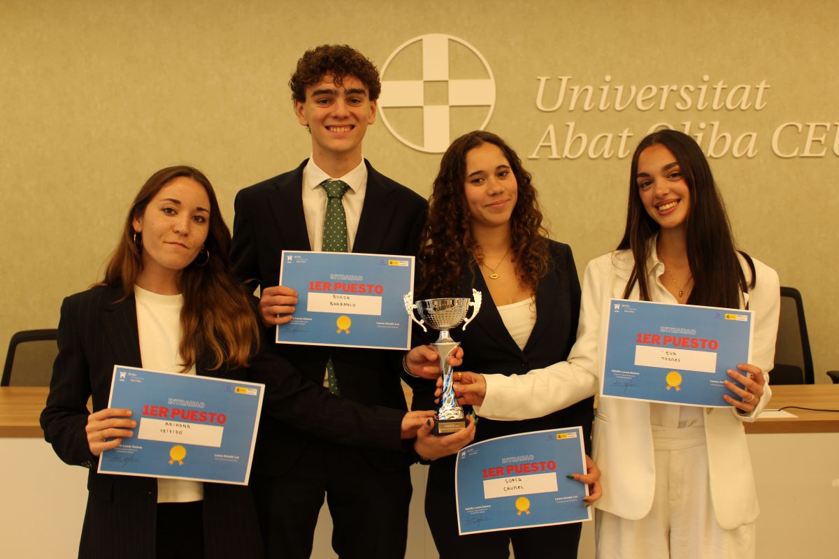 La CEU UAO celebra una nueva edición de su Torneo de Debate universitario 